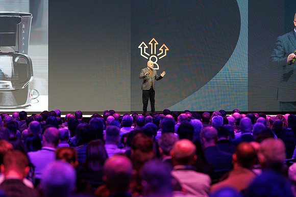 G2008300