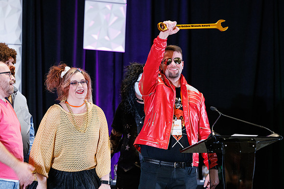 R5__5933_14MP