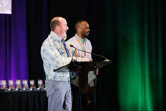R5__5947_14MP