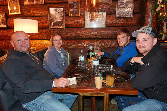 JR006079_8MP