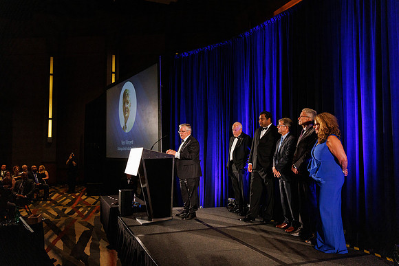 048A1854