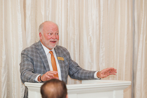 R6__9388