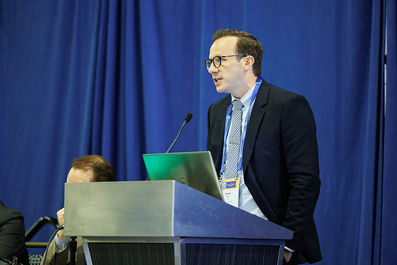 R6__9870
