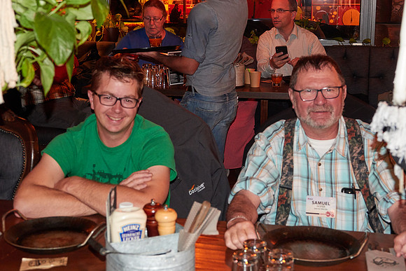 JR006101_8MP